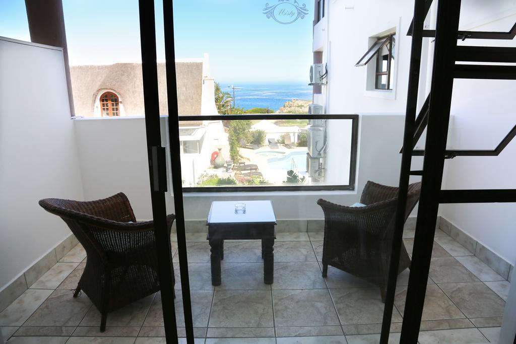 Misty Waves Boutique Hotel Hermanus Exterior photo